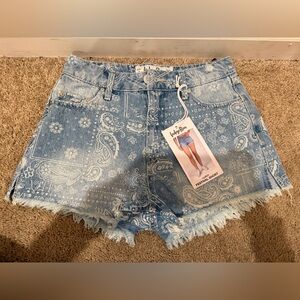“New” Indigo Rein Curvy Festival Short size25